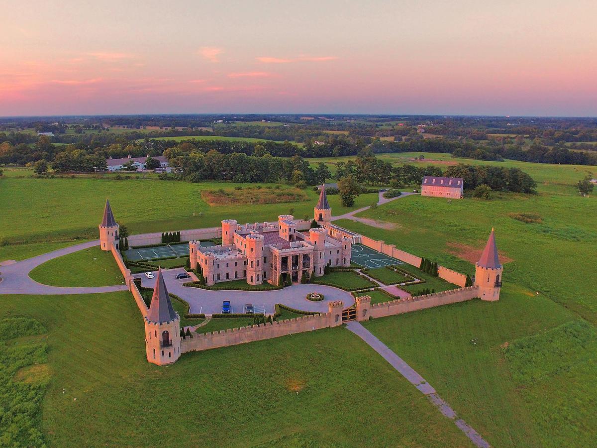 ホテルKentucky Castle Versailles エクステリア 写真